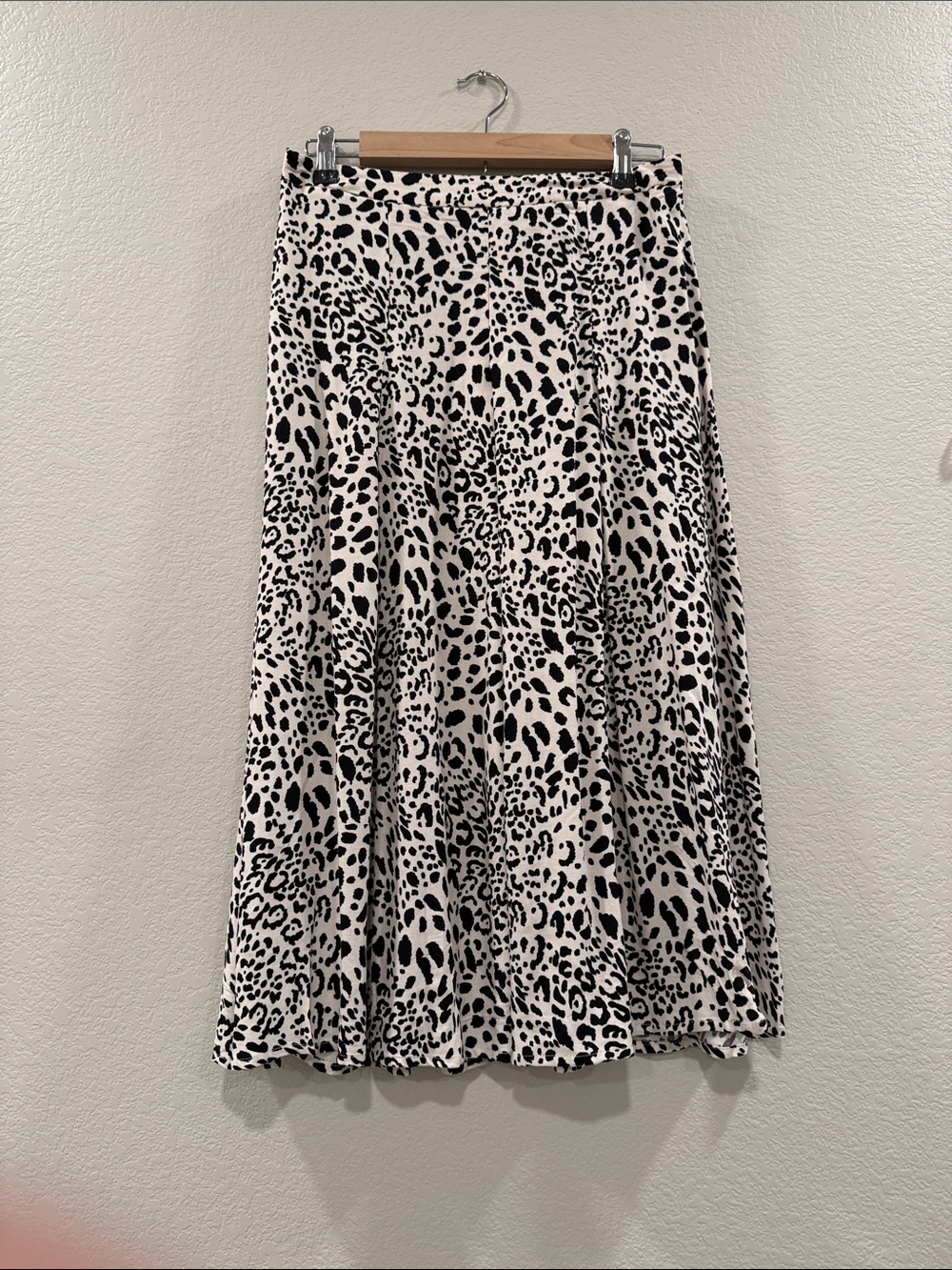Black & White Leopard Print Midi Skirt